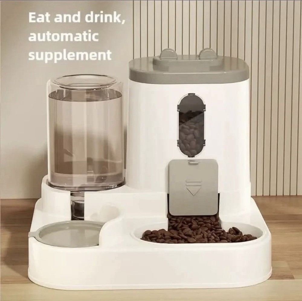 Automatic pet feeder
