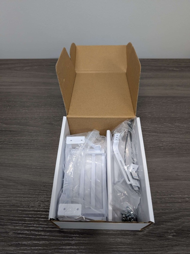 Lian Li Upright GPU Bracket for 40 Series GPU, 011DE-9W (White)