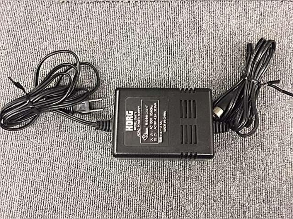 KORG TRITON RACK SYNTHESIZER sound source module multitimbral Tested