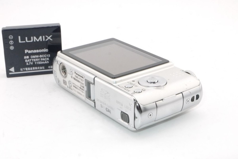 Panasonic LUMIX DMC-FX07 compact digital camera #2578 #0033