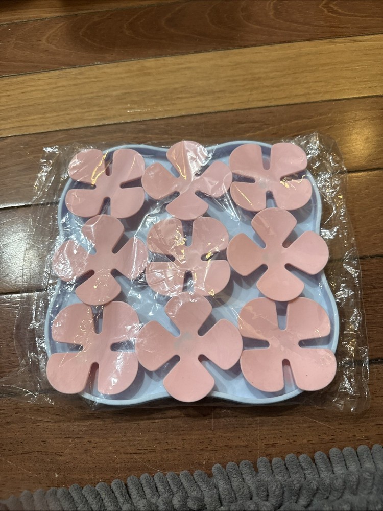 Doggie slow feeder mat