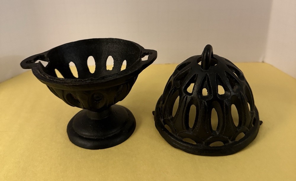 Wrought iron Yard/string Dispenser