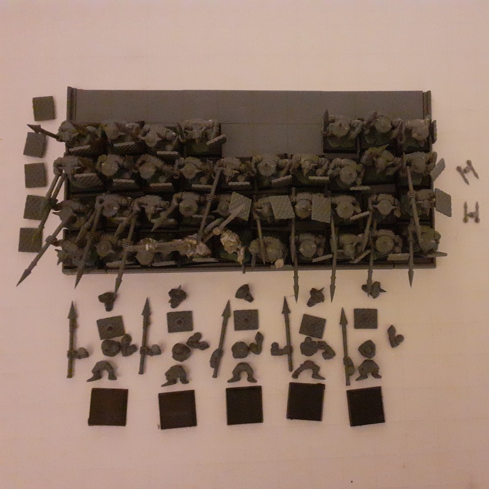Warhammer Orcs & Goblins 42 Goblin Spearman Horde plastic oop full command