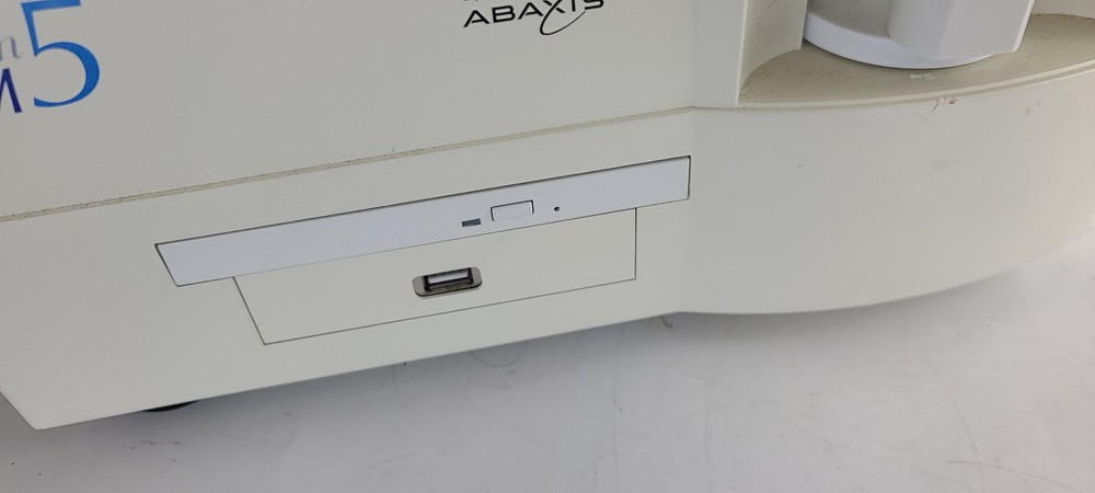 Abaxis Vetscan HM5 Hematology Analyzer