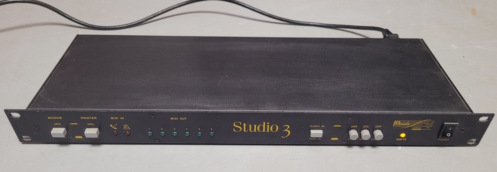Opcode Studio 3 Rack Mount Interface & Synchronizer Powers On For Parts/Untested