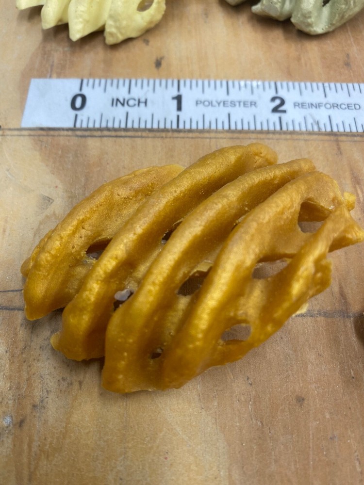 Plastic waffle fries