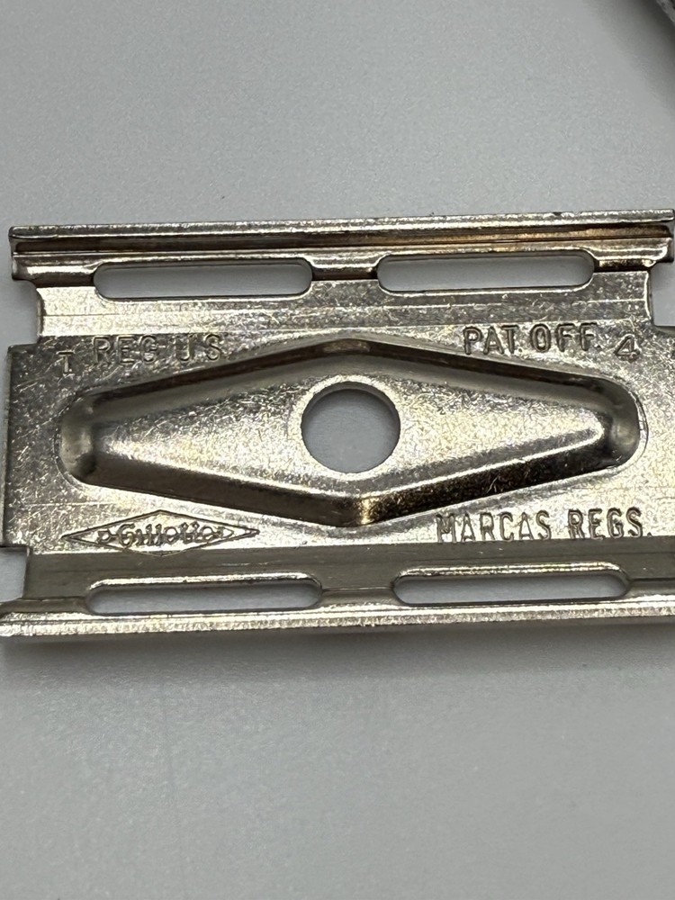 Vintage Gillette Double Edge Razor & Platinum Plus Blade. Date code T4