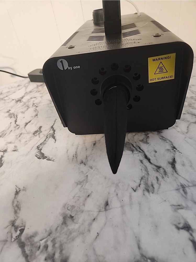 650W Snow Machine Wired Remote Control Great Machine for Parties USED
