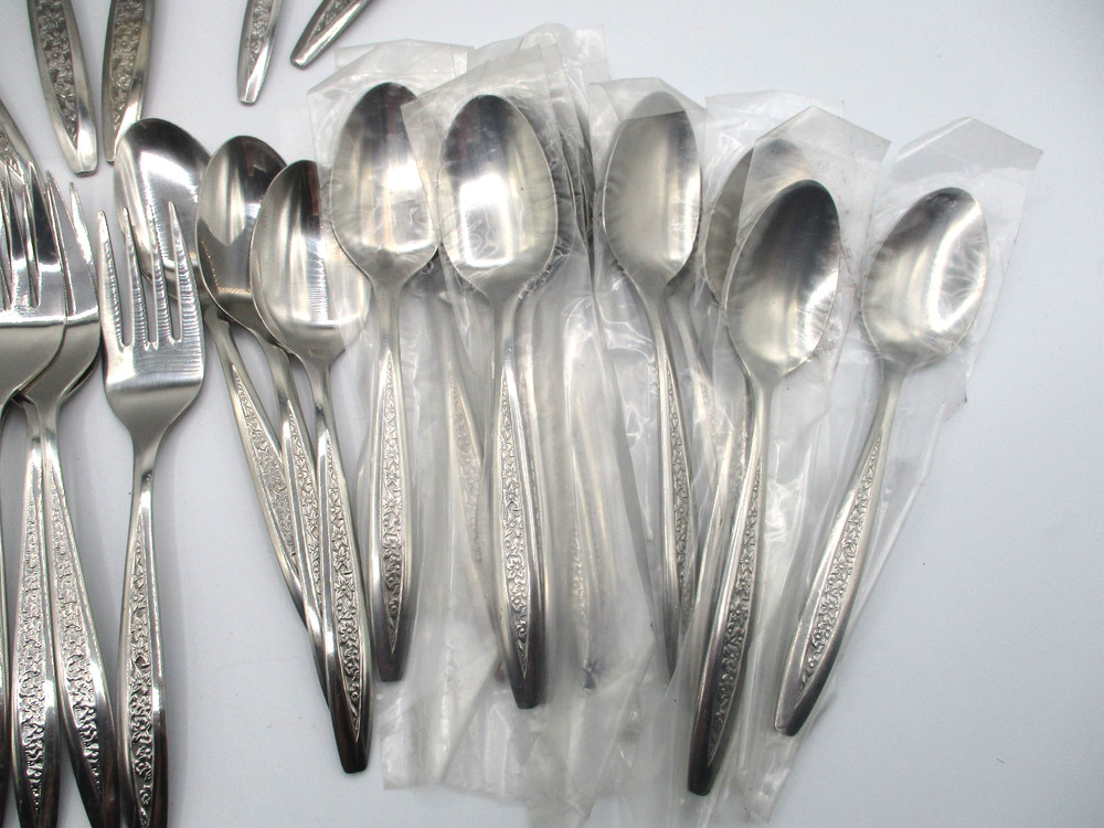 48 PCS CUSTOMCRAFT "CUS5" STAINLESS FLATWARE with MCM FLORAL HANDLE
