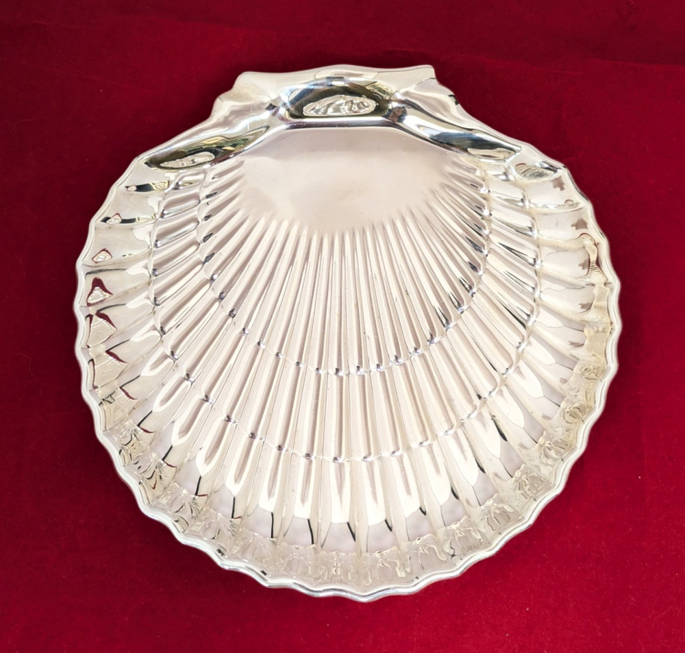 Gorham Sterling Silver Footed Scalloped Shell Candy/Nut Dish, 6'' Diameter
