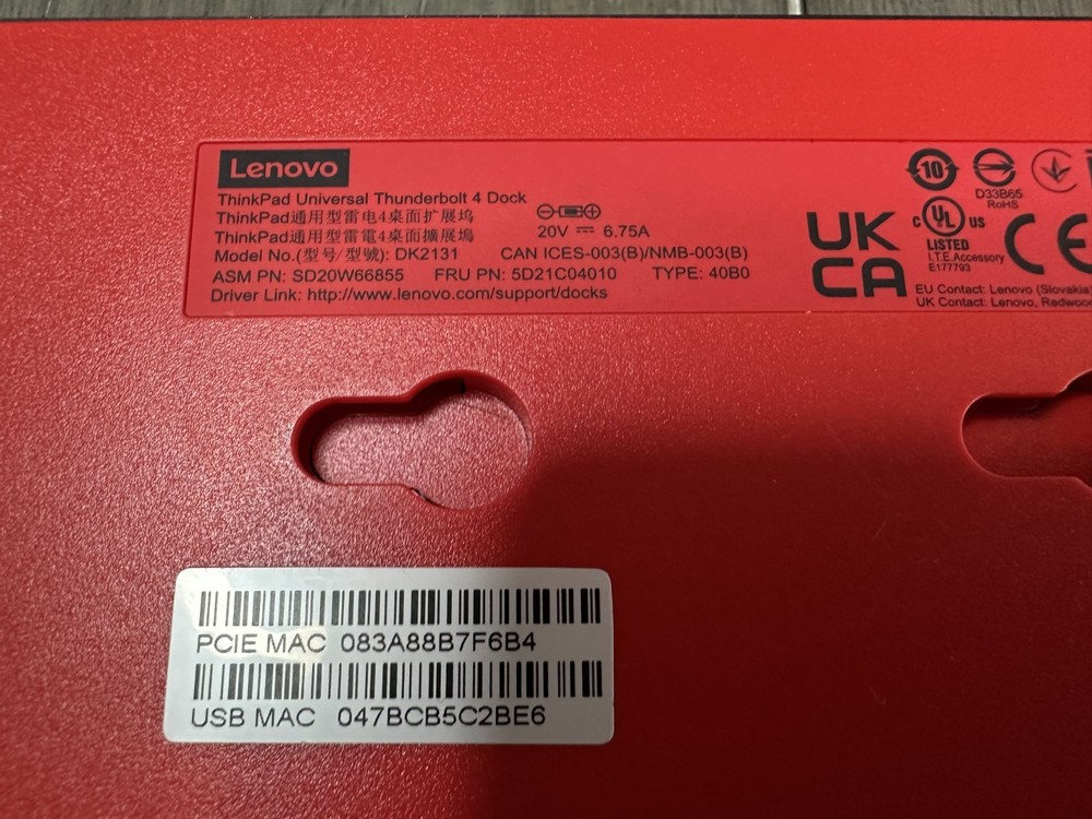 LENOVO THINK PAD UNIVERSAL THUNDERBOLT 4 DOCK