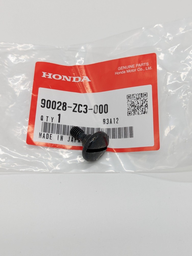 New Honda EU2000i Generator Maintenance Access Side Cover Bolt EU2200