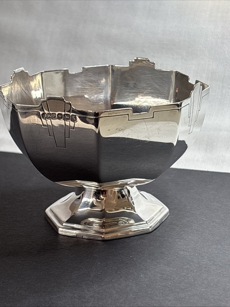 Solid silver Octagonal art deco bowl John Henry Potter Sheffield 1935 100.6grms