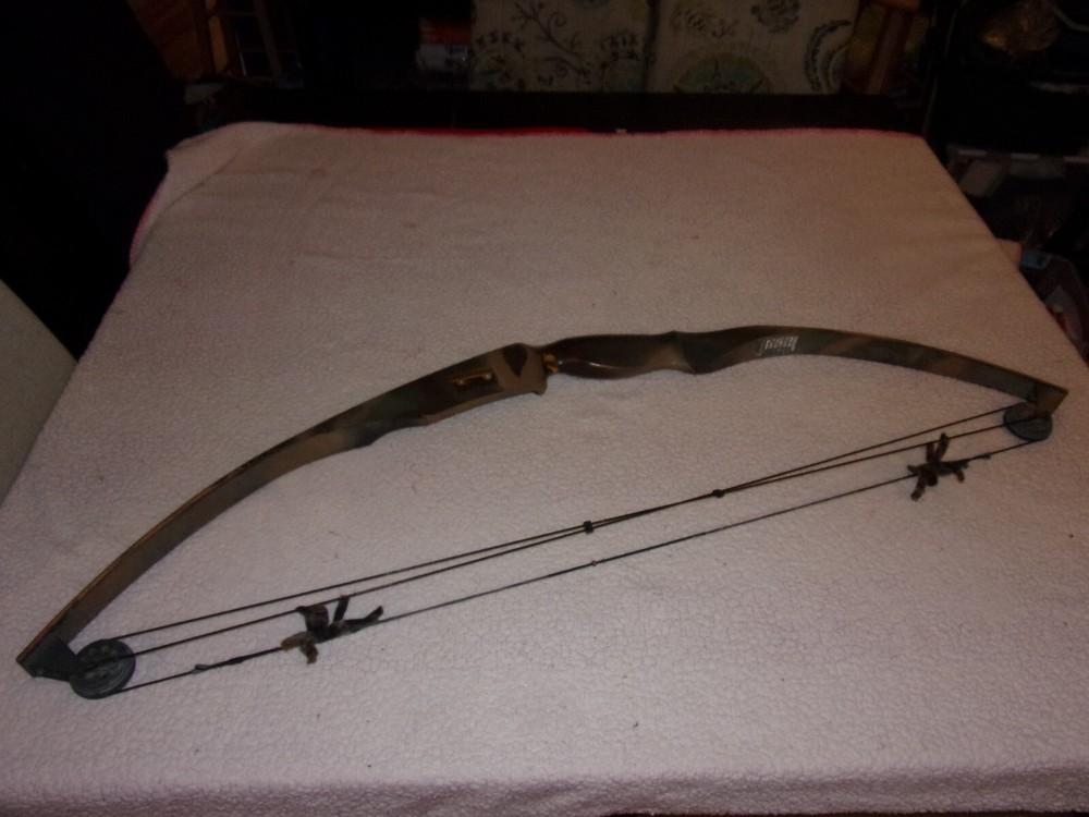 American Archery Wood Compound Bow