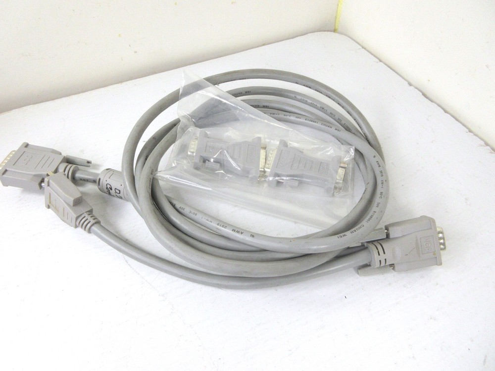 Apollo VISION Q3 Audio Visual Projector Presentation System Screen IMT-16.7 Lot