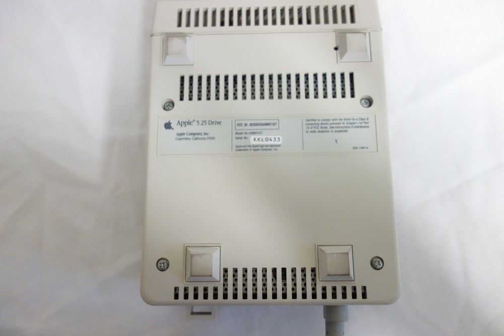 Apple 5.25" Disk Drive Model A9M0107 Vintage Computer Tested Working