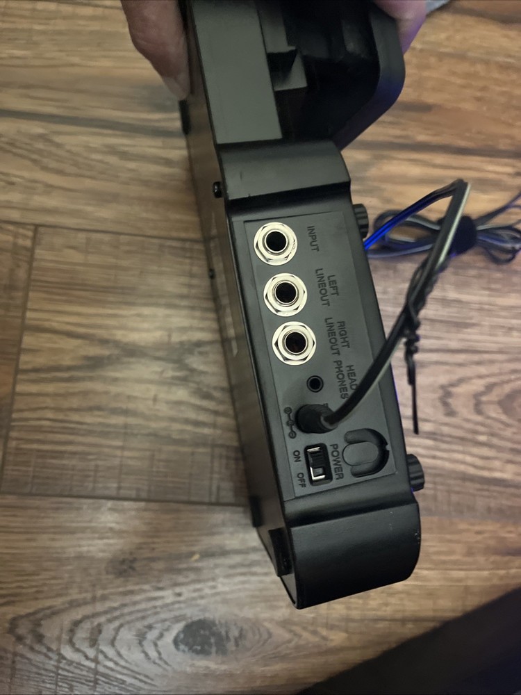 DeltaLab - DGFX1 - Guitar Effects Processor Multi Effects & Expression Pedal !
