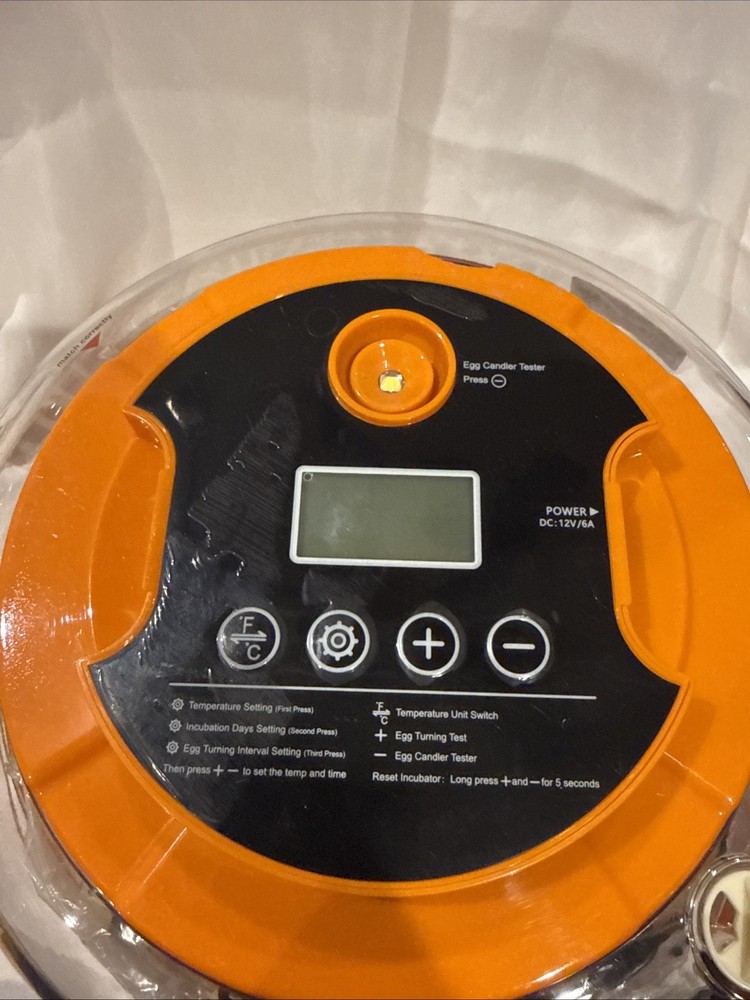 18 Egg Incubator, Automatic Egg Turning and Humidity Control, Very Clean, READ