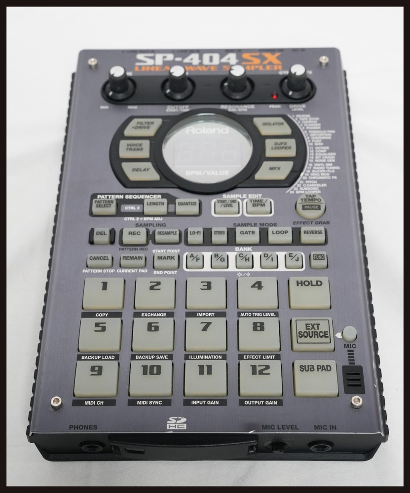 Roland SP-404SX Compact Sampler Compact Linear Wave Sampler