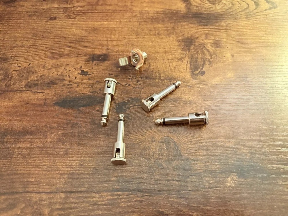 Custom 16 power channel pedal board