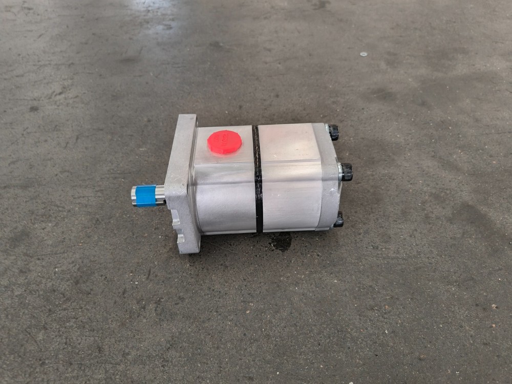 Two Section Hydraulic Pump for AGT YSRT14 Mini Skid Steer Loader Parts