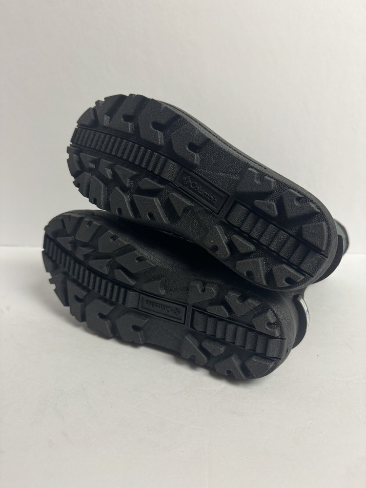 Columbia Powderbug Plus II Snow Boot Black Size 4 M Big Kid
