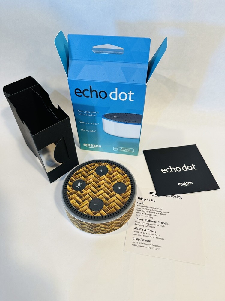 Amazon Echo Dot 2nd Gen Smart Speaker Thatch Design NEVER USED, NO PLUG