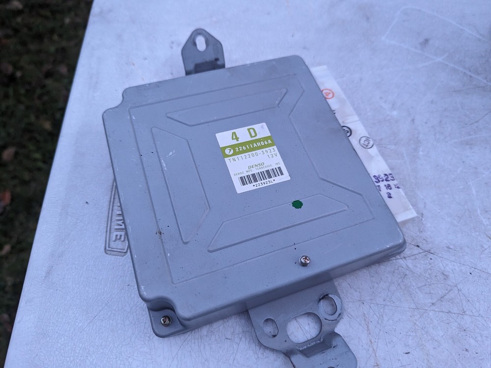 2003 SUBARU LEGACY Computer Brain Engine Control ECU ECM Module 22611AH06A 4D