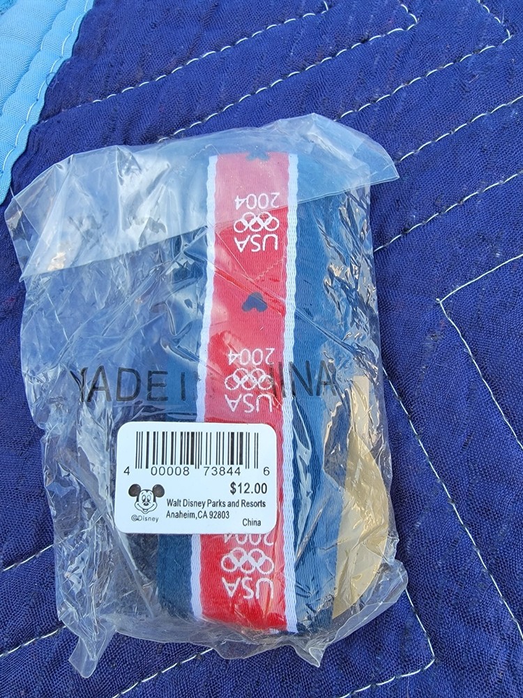 2004 Disney Olypic Medallion