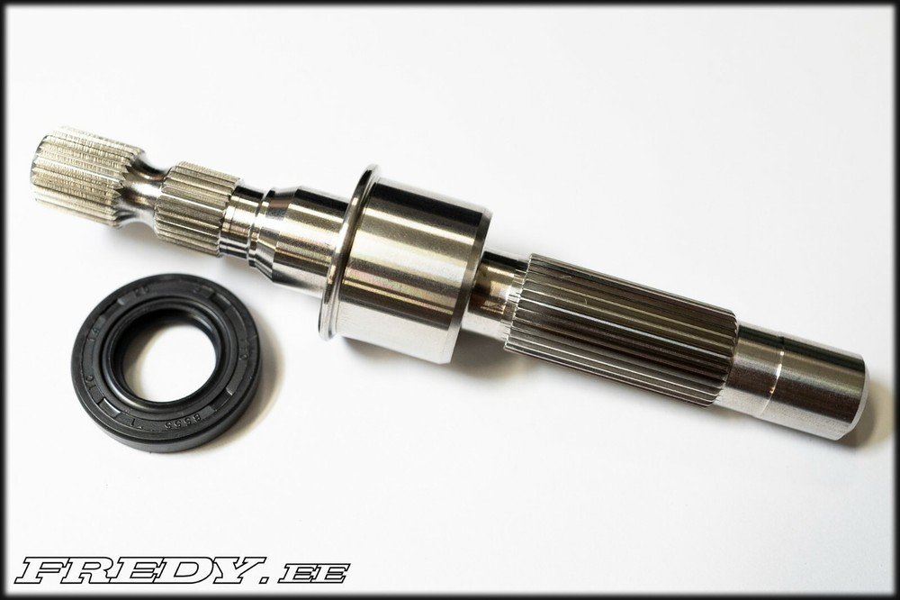 New Left 2013 Harley-Davidson VRSCDX Frame Lower Rail + Shift Shaft & Seal