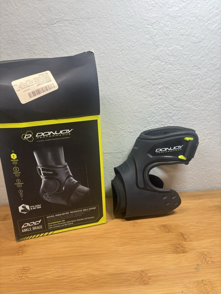 DonJoy Performance-Pod Ankle Brace Left Small Black.