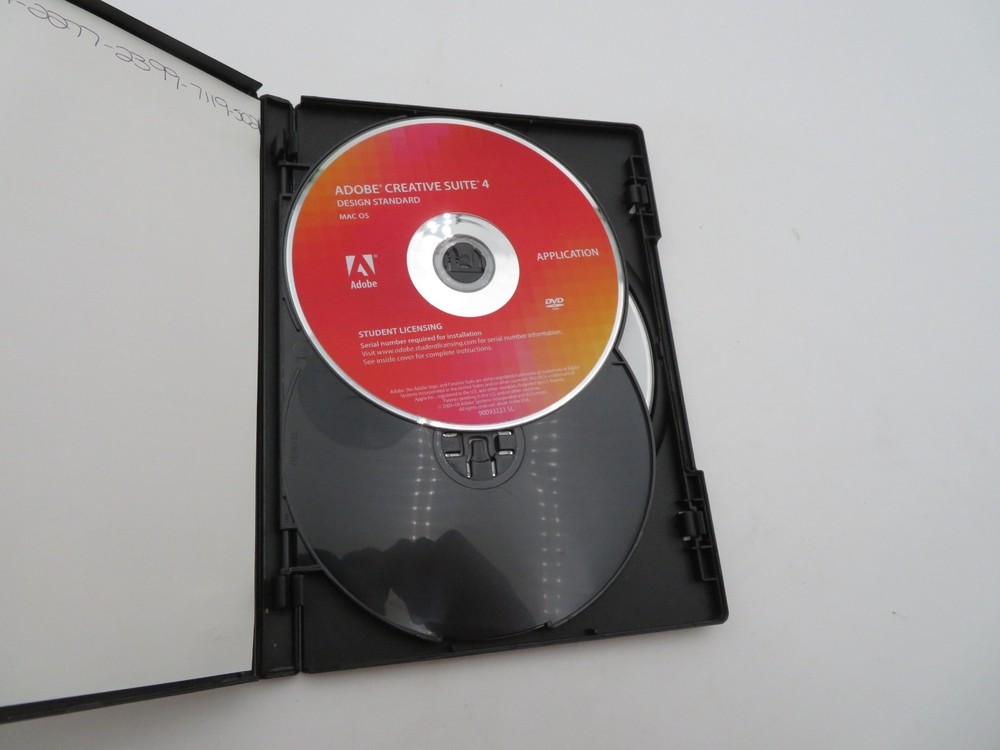 Adobe Creative Suite 4 Design Standard Mac Student Version w/ Discs & Manual