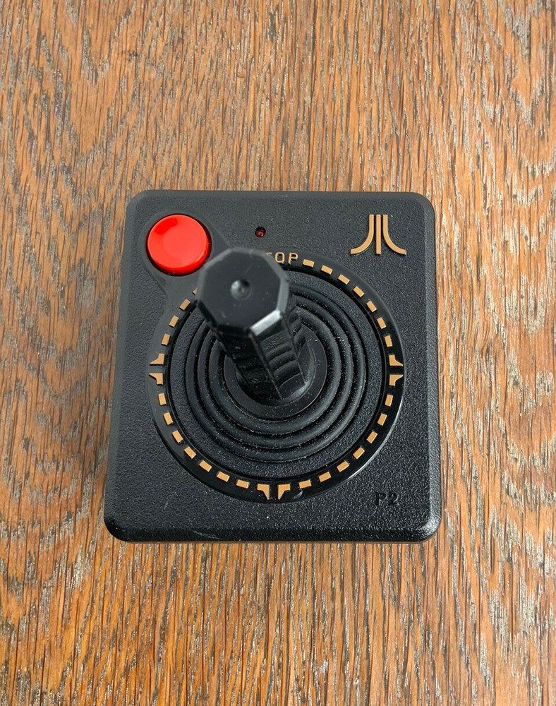 ATARI Retro Black Flashback Classic Video Game Console 4 + Controller