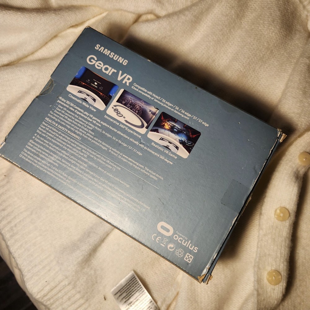 Samsung Gear VR Powered By Oculus