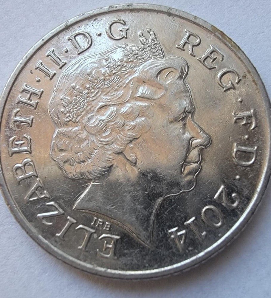 2014 Ten pence with Errors: face, ear, nose, lips. 