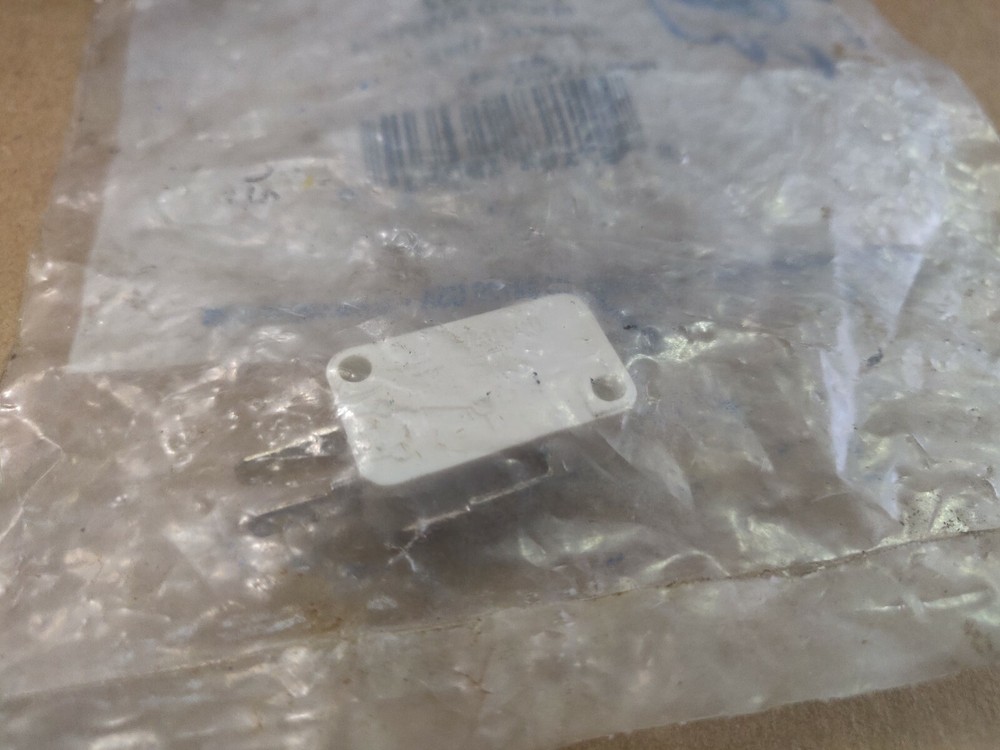 New ES16802 1682 Genuine Microwave Oven Micro Switch