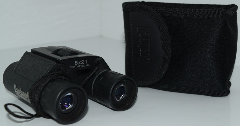 Bushnell Binoculars 13-2514 Black PowerView 8x21 with case