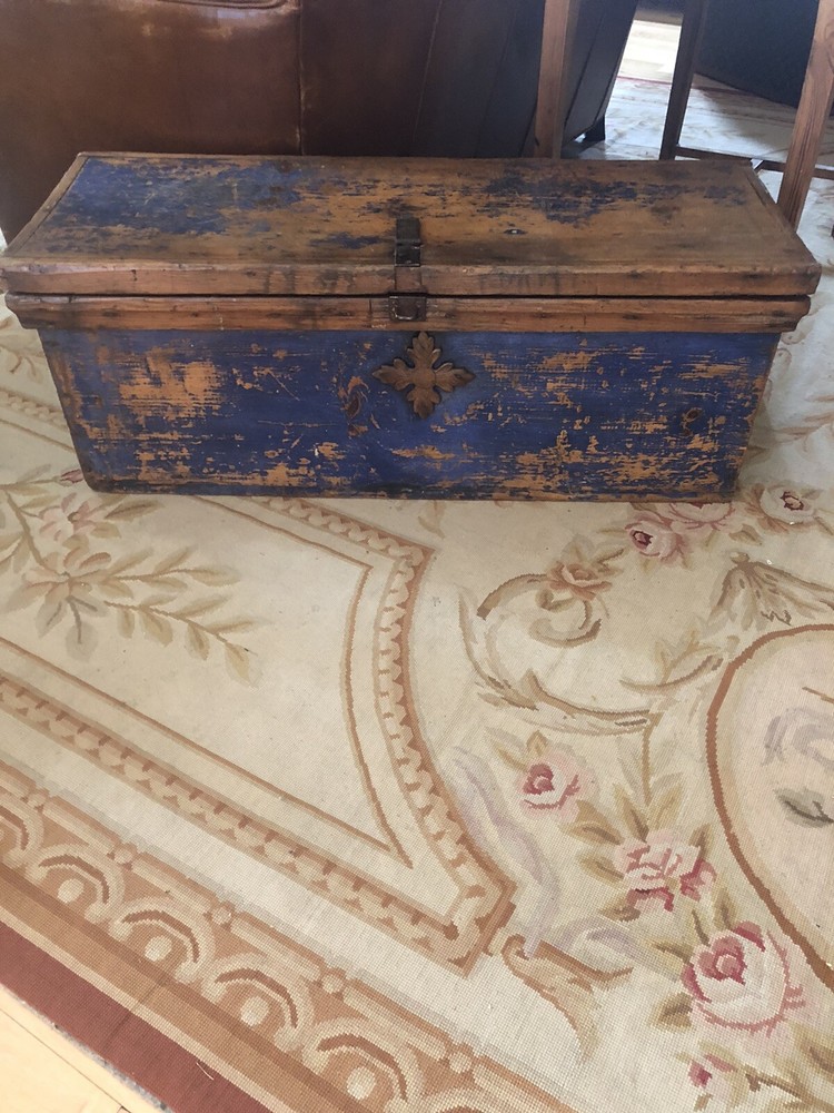 Antique 1860-1890 Rustic/Primitive Norwegian Distressed Pine Trunk