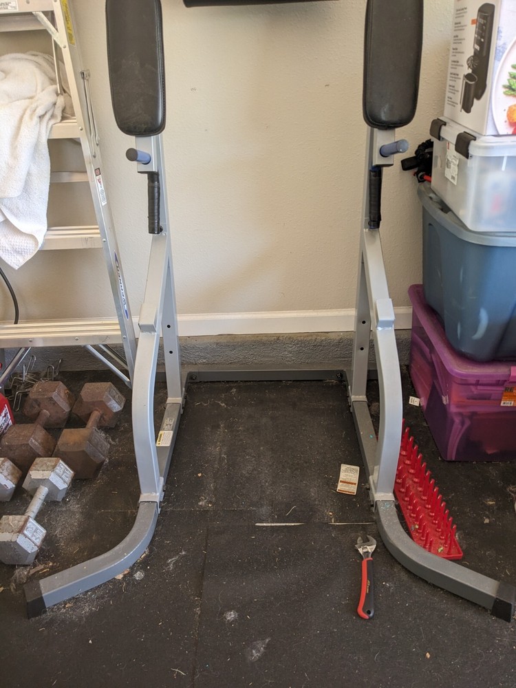 power tower pull up bar dip station