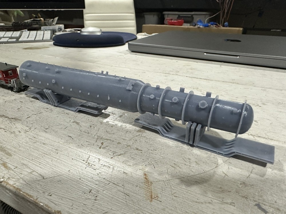 N Scale Air gas Flat Car Load