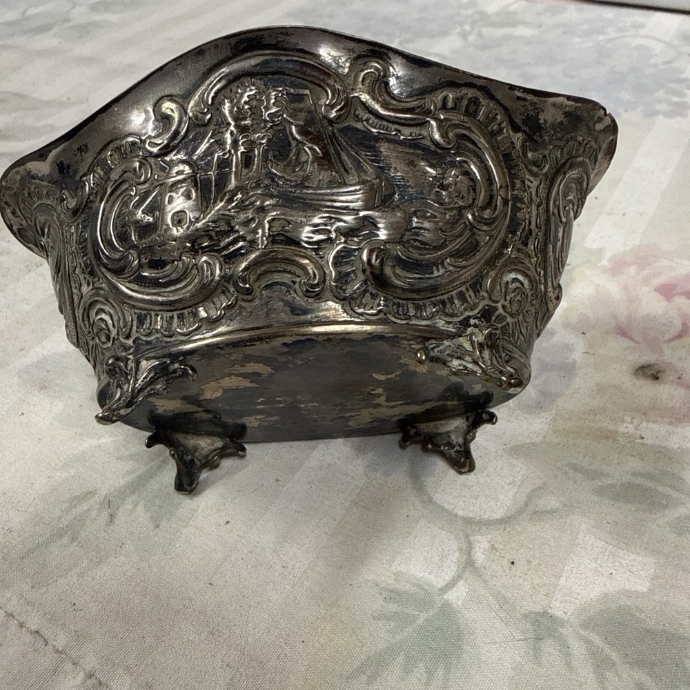 Hanau 800 Silver Repousse Footed Bowl