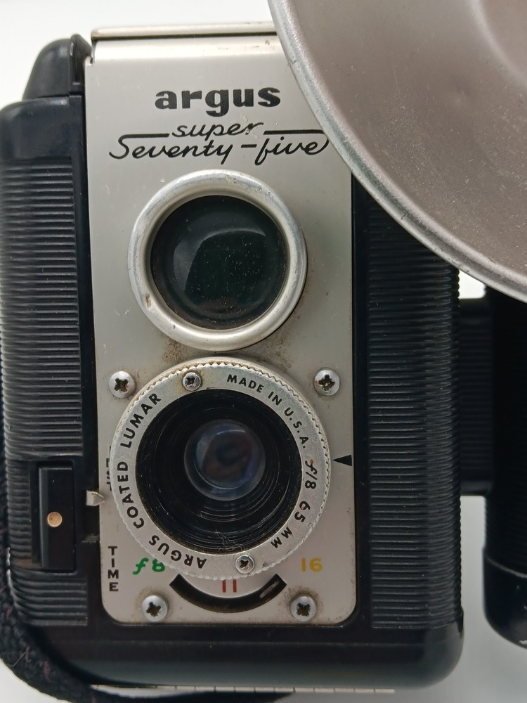 Argus Super Seventy-Five Twin Lense Reflex Box Camera With Flash TESTED
