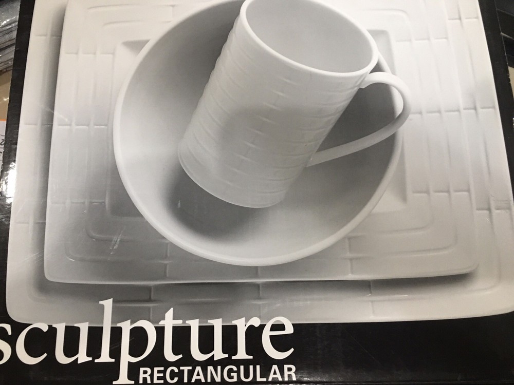 LENOX 365 SCULPTURE RECTANGULAR 4pc WHITE BNIB RARE $100