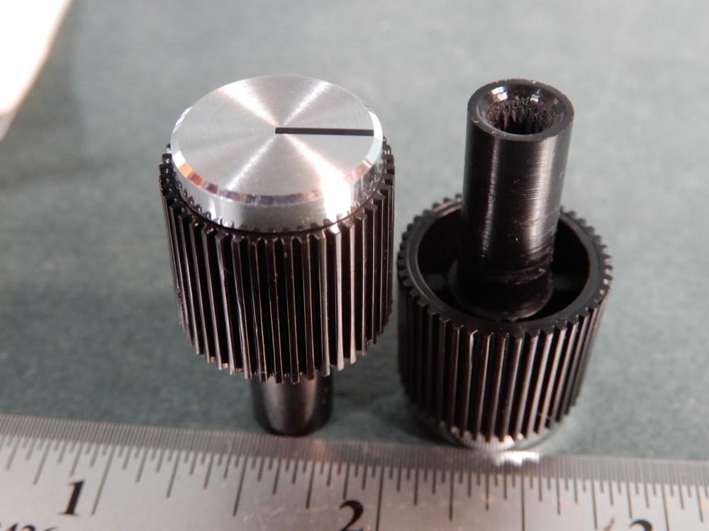 Warner 591-9002 Equipment Knobs Qty 7 NOS