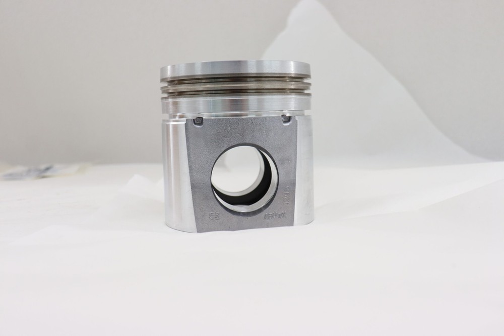 Cummins Engine Piston Kit 4955204