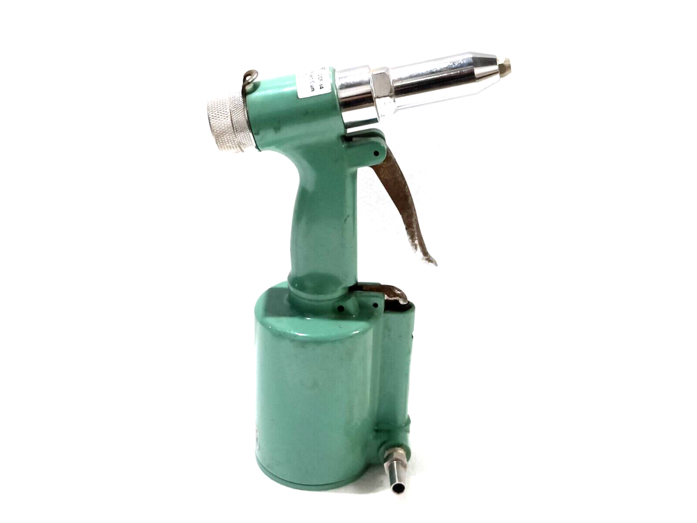 SPEEDAIRE Air Powered Rivet Tool Model 3Crh4