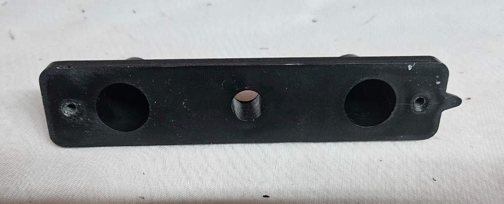 ROLAND KR-75 Keyboard Key Panel Plastic SUPPORT BRACKET