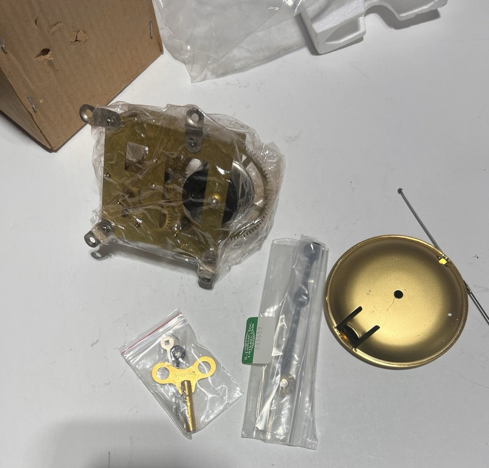 MADE IN INDIA CLOCK MOVEMENT. IWT CO