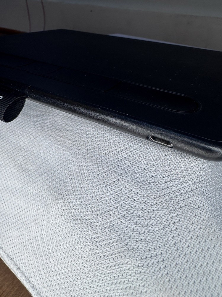 Wacom Intuos CTL-4100WL Graphics Tablet Black USB Connectivity Model CTL-4100WL