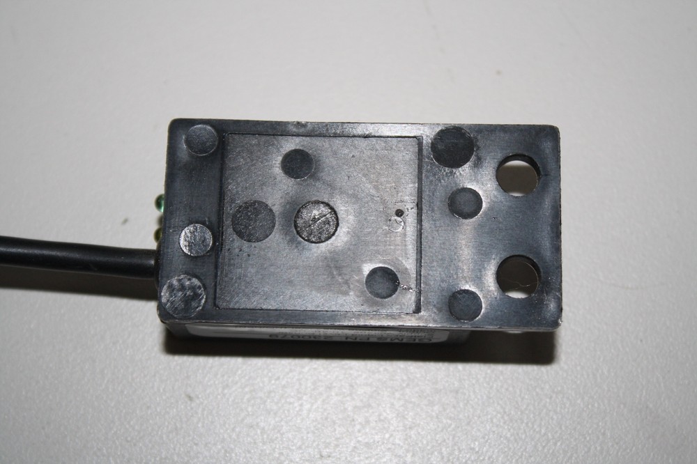 230079 cap-100 series non-contact, capacitive level sensor